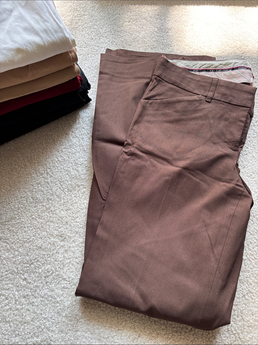 Limited Drew Fit brown pants 2R